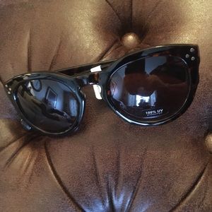 Loft tortoiseshell sunglasses.